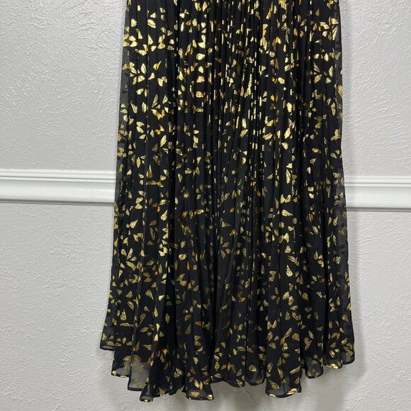 Lost + Wander Gold Metallic and Black Pleated Sleeveless Midi Dress - Picture 11 of 14